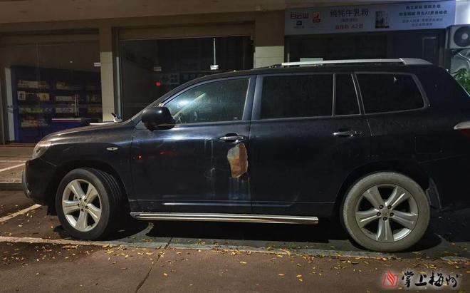 免费停车位被“僵尸车”“广告车”长期霸占梅城这些路段该管管了！(图4)